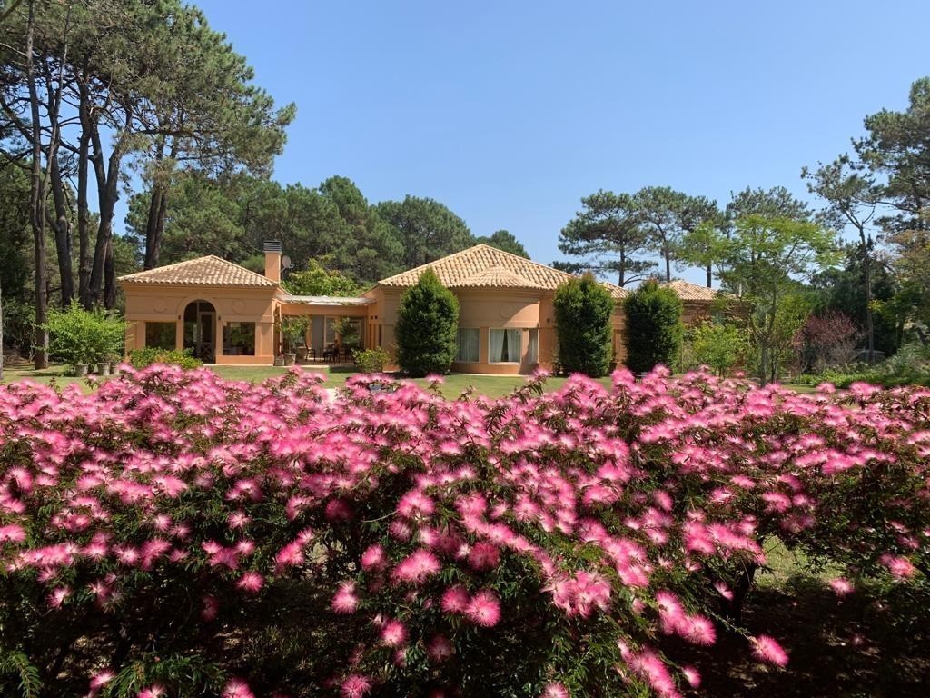 Espectacular casa en Montoya en venta